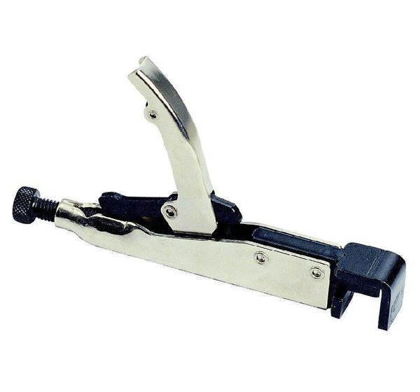 Self-Locking Multi Grip Plier